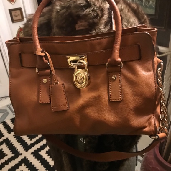 Michael Kors Medium Bag - Picture 2 of 2